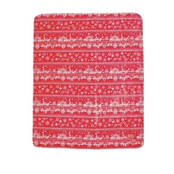 Victoria's Secret Red Holiday Throw Blanket Sherpa Snowflake VS Logo 50x60 - Picture 2 of 8